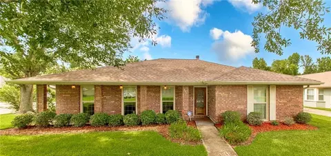 301 Devon Rd, Laplace, LA 70068 photo 2