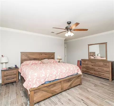 301 Devon Rd, Laplace, LA 70068 photo 6