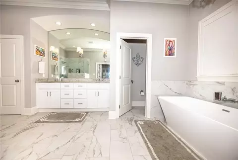 Bath - 559 N Caleb Dr, Slidell, LA 70461 photo 3 of 6
