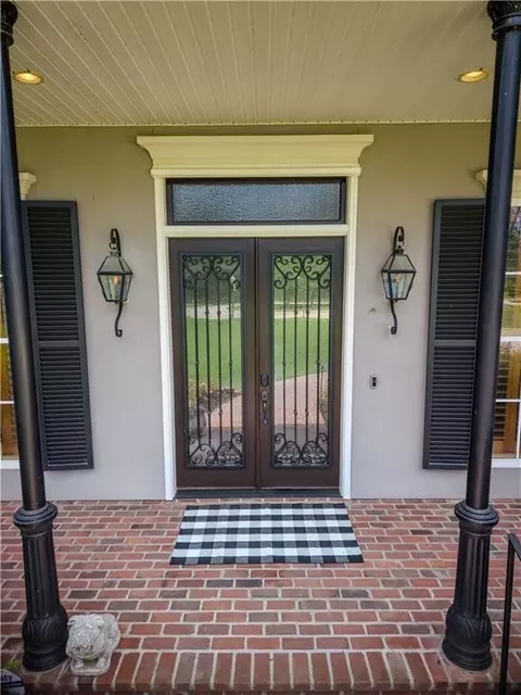 Entry Way - 464 Arbor View Dr, Slidell, LA 70461 photo 1 of 3