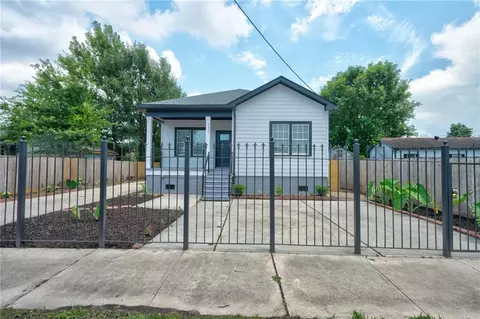 3207 Monroe St, New Orleans, LA 70118