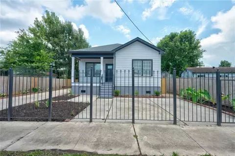 3207 Monroe St, New Orleans, LA 70118
