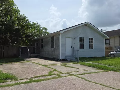 4935 Dodt Ave, New Orleans, LA 70126