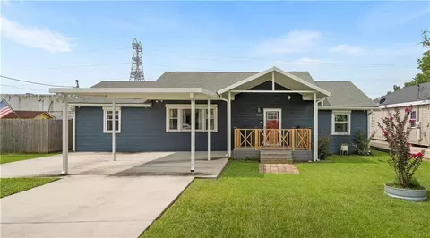 5133 Oak Dr, Marrero, LA 70072