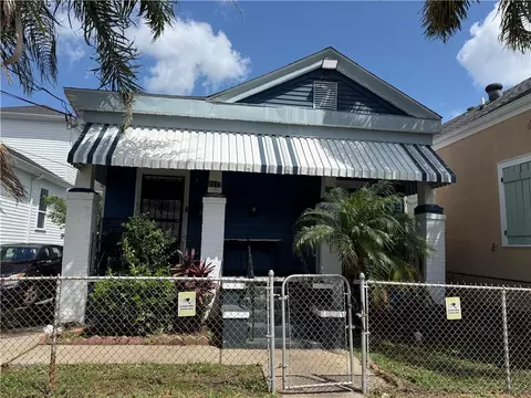 2217 Willow St, New Orleans, LA 70113