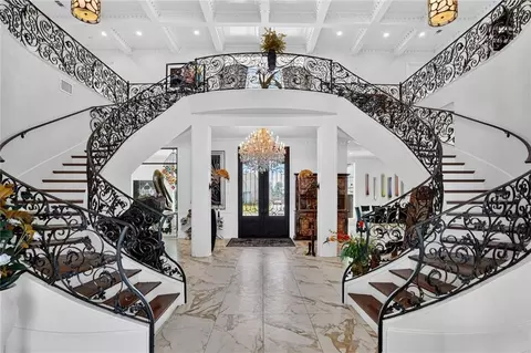 Entry Way - 1480 Lakeshore Blvd, Slidell, LA 70461 photo 2 of 5
