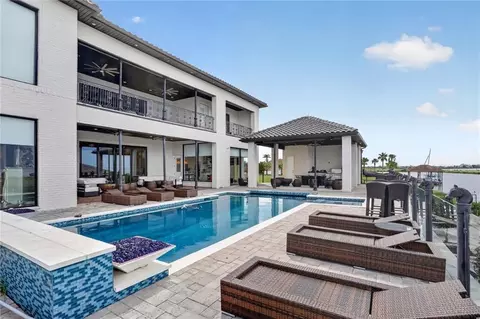 Exterior - 1480 Lakeshore Blvd, Slidell, LA 70461 photo 5 of 16