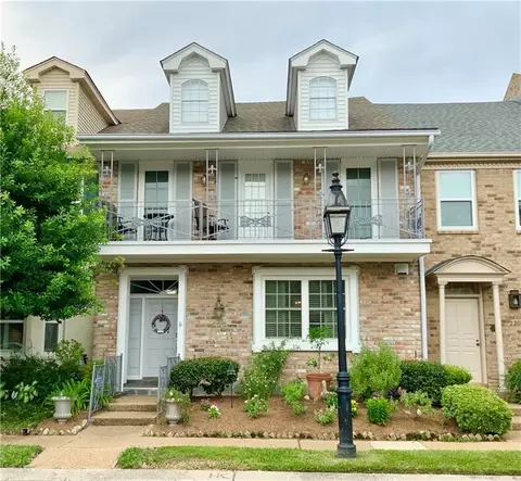 222 Rue Saint Peter, Metairie, LA 70005