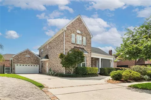 4005 Tolmas Dr, Metairie, LA 70002
