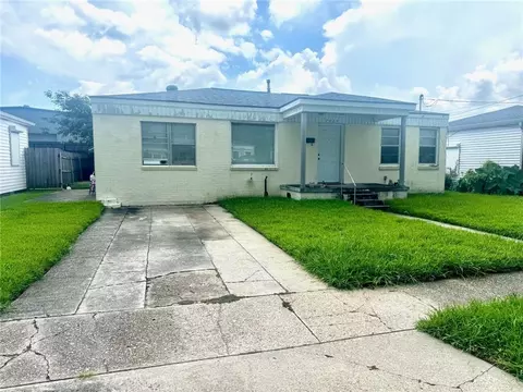 7425 Rachel Dr, Marrero, LA 70072
