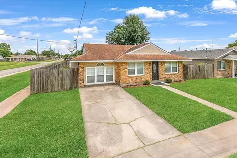 7425 Burke Rd, New Orleans, LA 70127