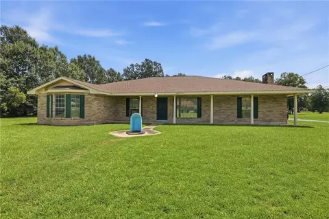 42514 Yokum Rd, Ponchatoula, LA 70454