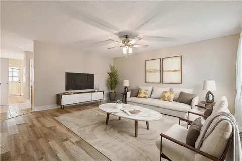 Living - 1128 Saint Maria St, Luling, LA 70070 photo 1 of 3