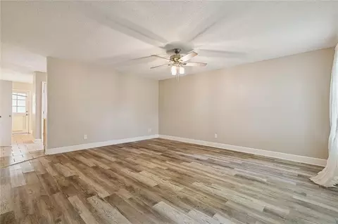 1128 Saint Maria St, Luling, LA 70070 photo 2