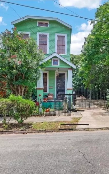 2608 Chippewa St, New Orleans, LA 70130