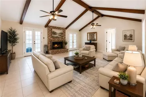 Living - 32689 C C Rd, Slidell, LA 70460 photo 2 of 2