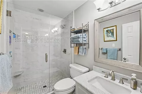 Bath - 24 Chamale Cove East Cv, Slidell, LA 70460 photo 4 of 4