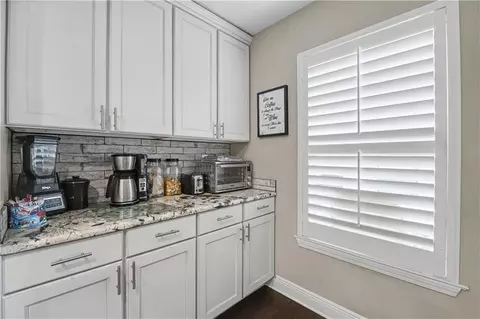 Kitchen - 24 Chamale Cove East Cv, Slidell, LA 70460 photo 2 of 5
