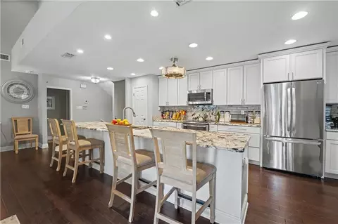 Kitchen - 24 Chamale Cove East Cv, Slidell, LA 70460 photo 5 of 5