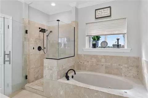 Bath - 202 Kipling Ln, Mandeville, LA 70448 photo 1 of 4