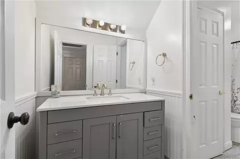 Bath - 202 Kipling Ln, Mandeville, LA 70448 photo 3 of 4