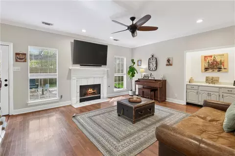 Living - 202 Kipling Ln, Mandeville, LA 70448 photo 1 of 3