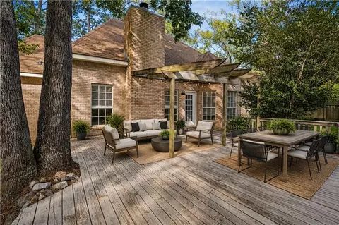 Exterior - 202 Kipling Ln, Mandeville, LA 70448 photo 4 of 6