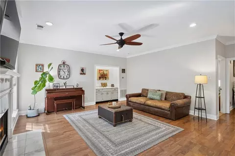 Living - 202 Kipling Ln, Mandeville, LA 70448 photo 2 of 3