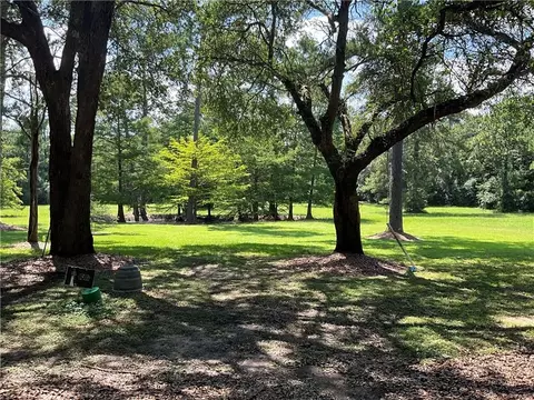 Exterior - 23153 Ray Keen Rd, Covington, LA 70435 photo 9 of 10