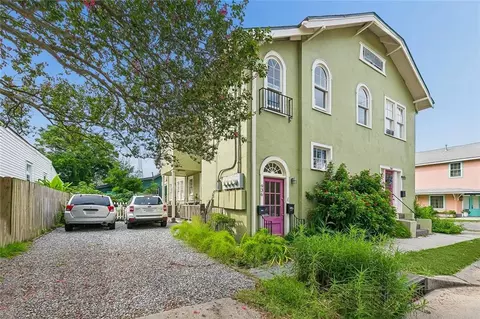 936 Joliet St #B, New Orleans, LA 70118