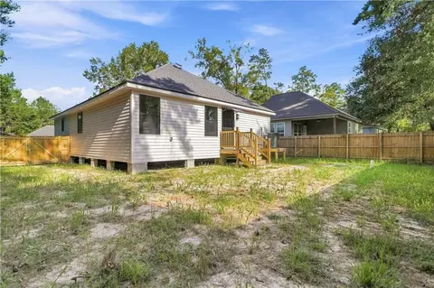 Exterior - 70367 D St, Covington, LA 70433 photo 2 of 3