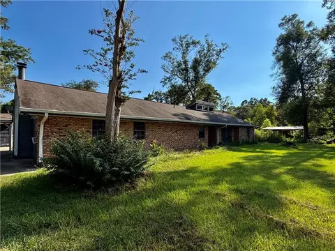19516 Esterbrook Rd, Ponchatoula, LA 70454