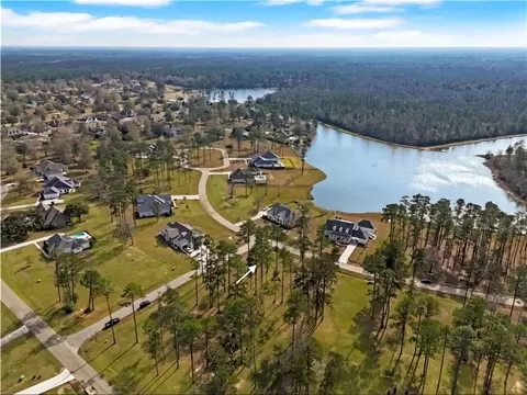 131 Hidden Lake Loop, Abita Springs, LA 70420