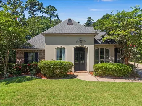 102 Castine Oaks Dr, Mandeville, LA 70448