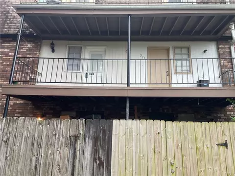 6200 Riverside Dr #520, Metairie, LA 70003