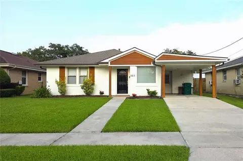 221 N Bengal Rd, Metairie, LA 70003