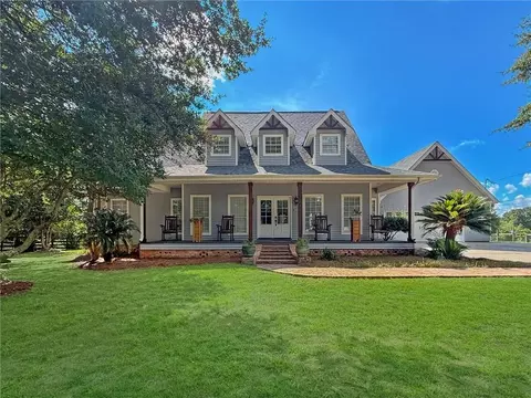 248 Churchill Downs Dr, Bush, LA 70431
