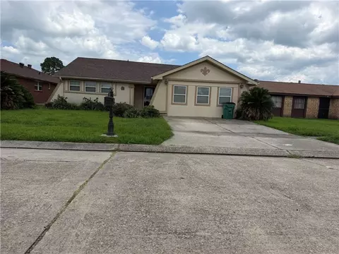 4013 N Dells Dr, Marrero, LA 70072