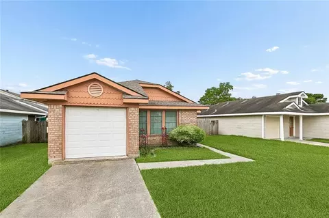 5323 Timber Haven Ln, New Orleans, LA 70131