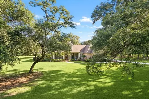 219 Mattingly Ln, Madisonville, LA 70447