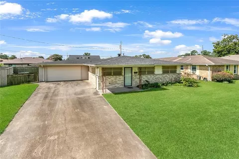 7616 Kenmore Dr, Harahan, LA 70123