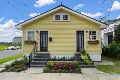 1027 Eliza St, New Orleans, LA 70114