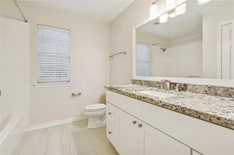 Bath - 115 Golfers Dr, Covington, LA 70433 photo 2 of 5