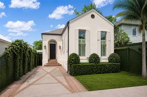 6221 Annunciation St, New Orleans, LA 70118