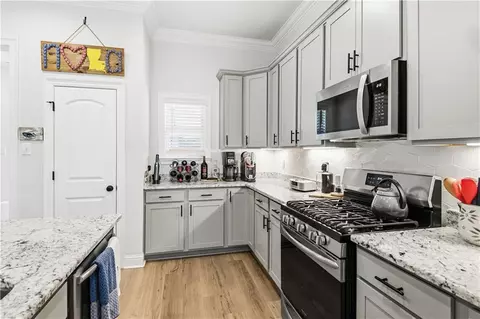 Kitchen - 1190 Barrington Dr, Covington, LA 70435 photo 3 of 3