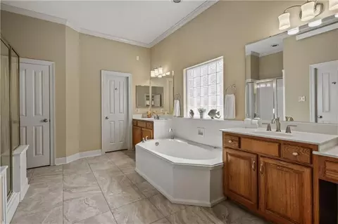 Bath - 207 Lansdowne Dr, Slidell, LA 70461 photo 2 of 5