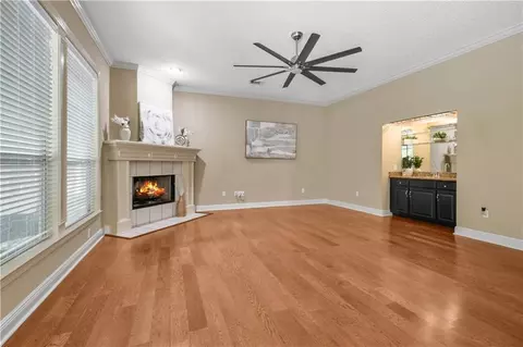 Living - 207 Lansdowne Dr, Slidell, LA 70461 photo 1 of 8