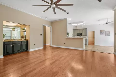 Living - 207 Lansdowne Dr, Slidell, LA 70461 photo 2 of 8
