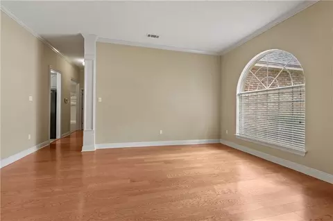 Living - 207 Lansdowne Dr, Slidell, LA 70461 photo 6 of 8