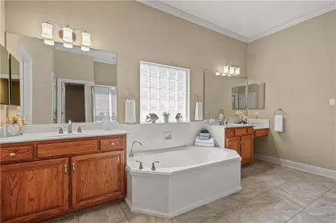 Bath - 207 Lansdowne Dr, Slidell, LA 70461 photo 3 of 5
